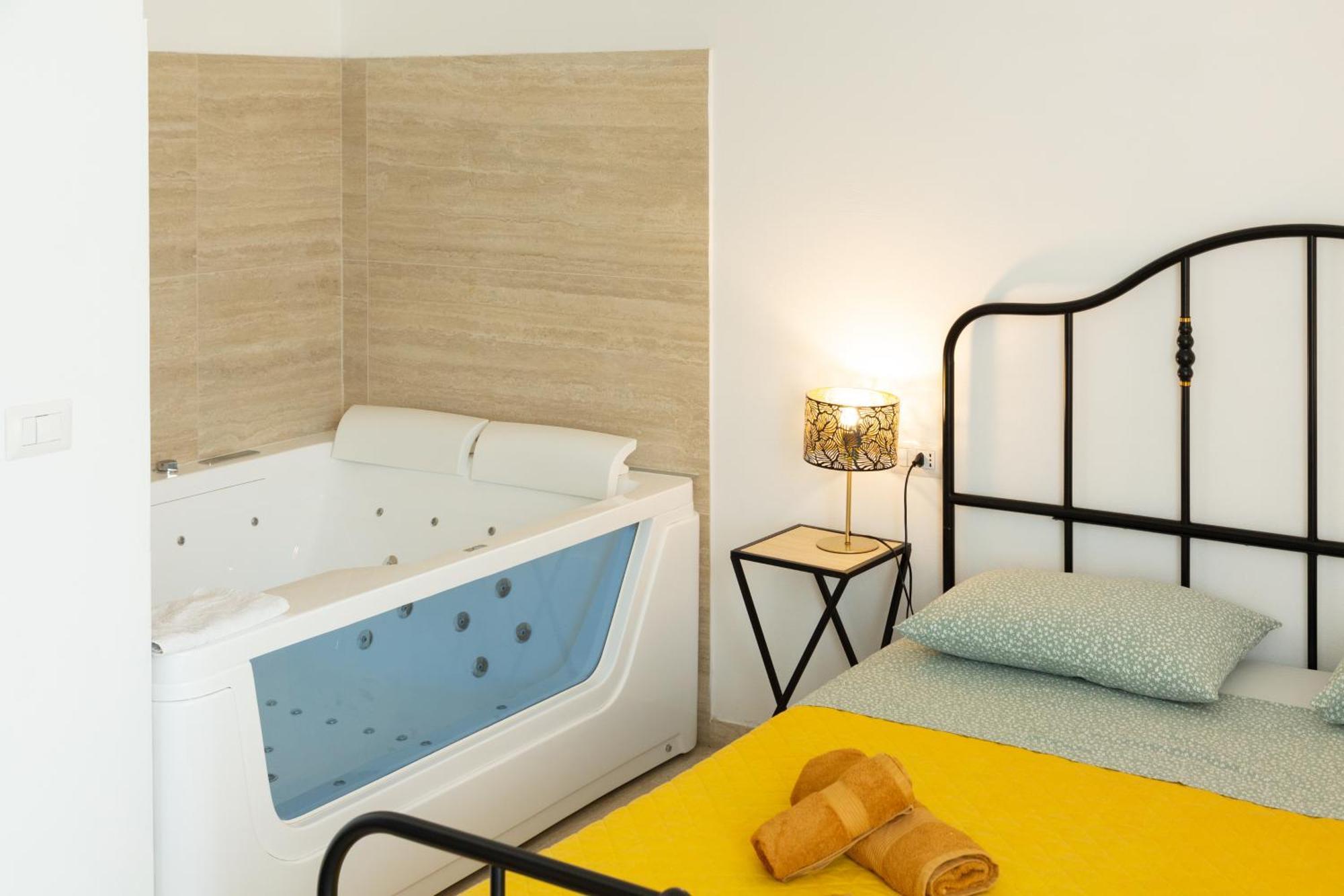 Maris Suite - Appartamento Con Vasca Idromassaggio Alghero Zewnętrze zdjęcie